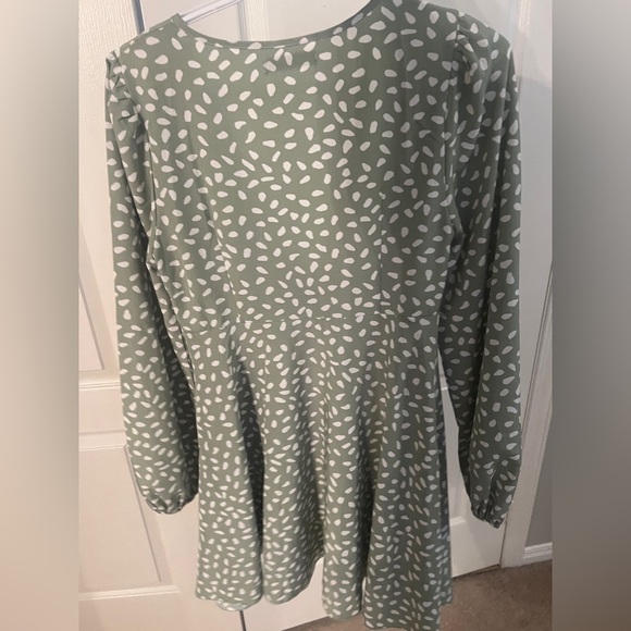 Light Green Tie Front Long Sleeve Mini Dress - Picture 3 of 3